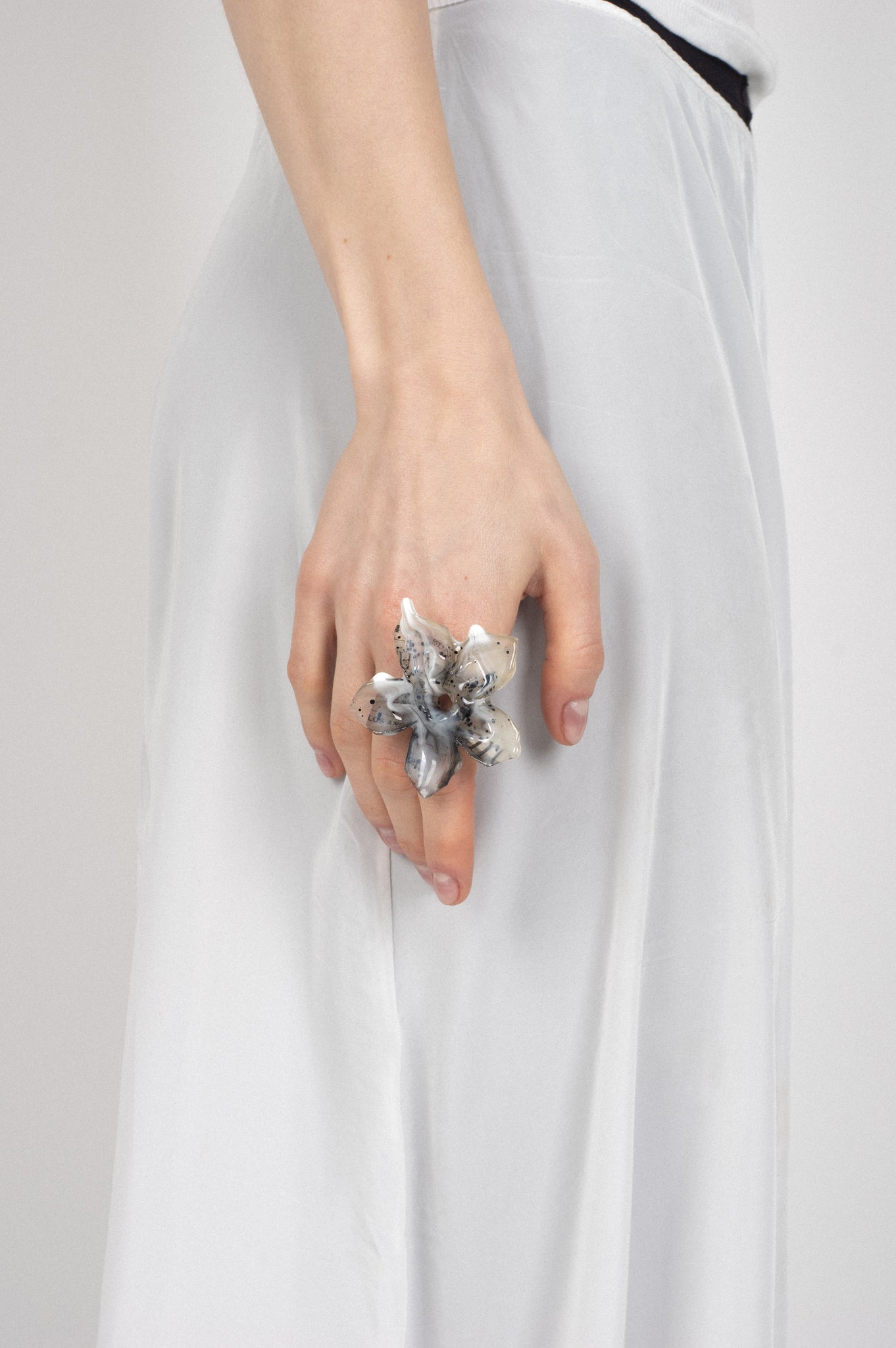 Milky Blossom Ring