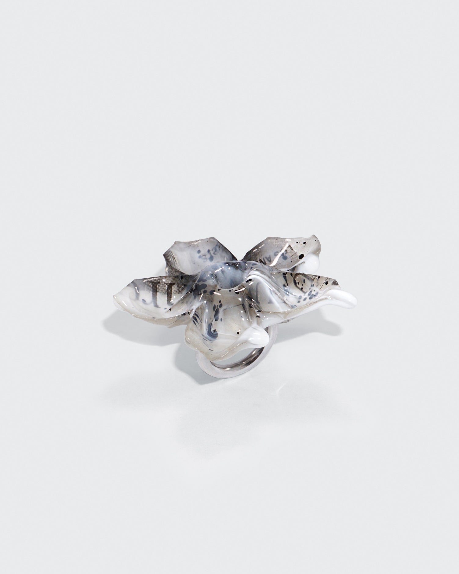 Milky Blossom Ring